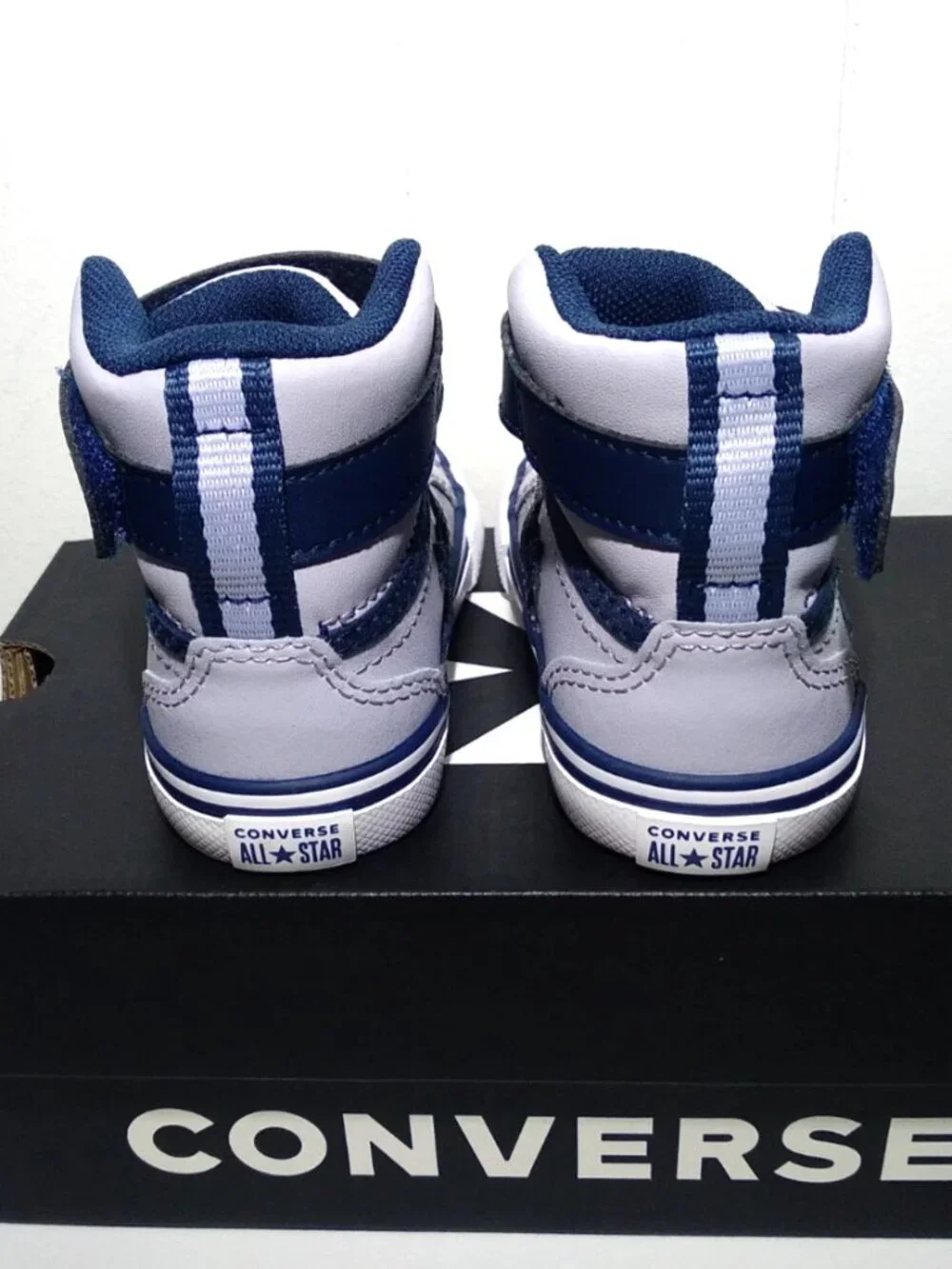 Converse Pro Blaze Strap Leather Sneakers Grey Navy Toddler Size 5 A08475C NEW